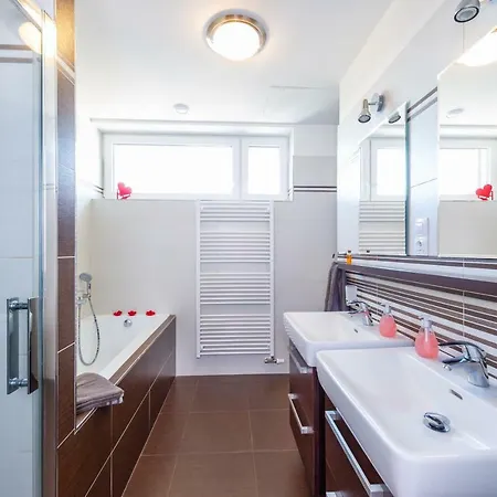 Riverside Apartment *